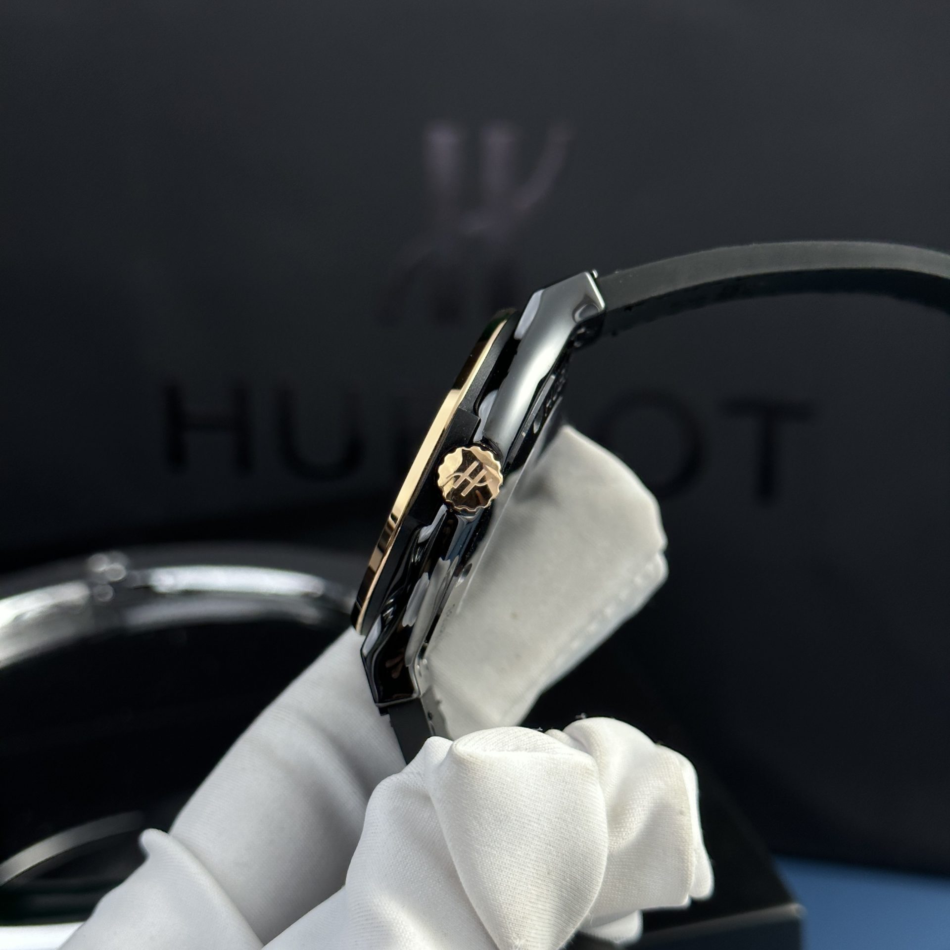 replica Hublot Best Replica Watch Classic Fusion Custom Natural Diamonds 42mm WATCHES 5 