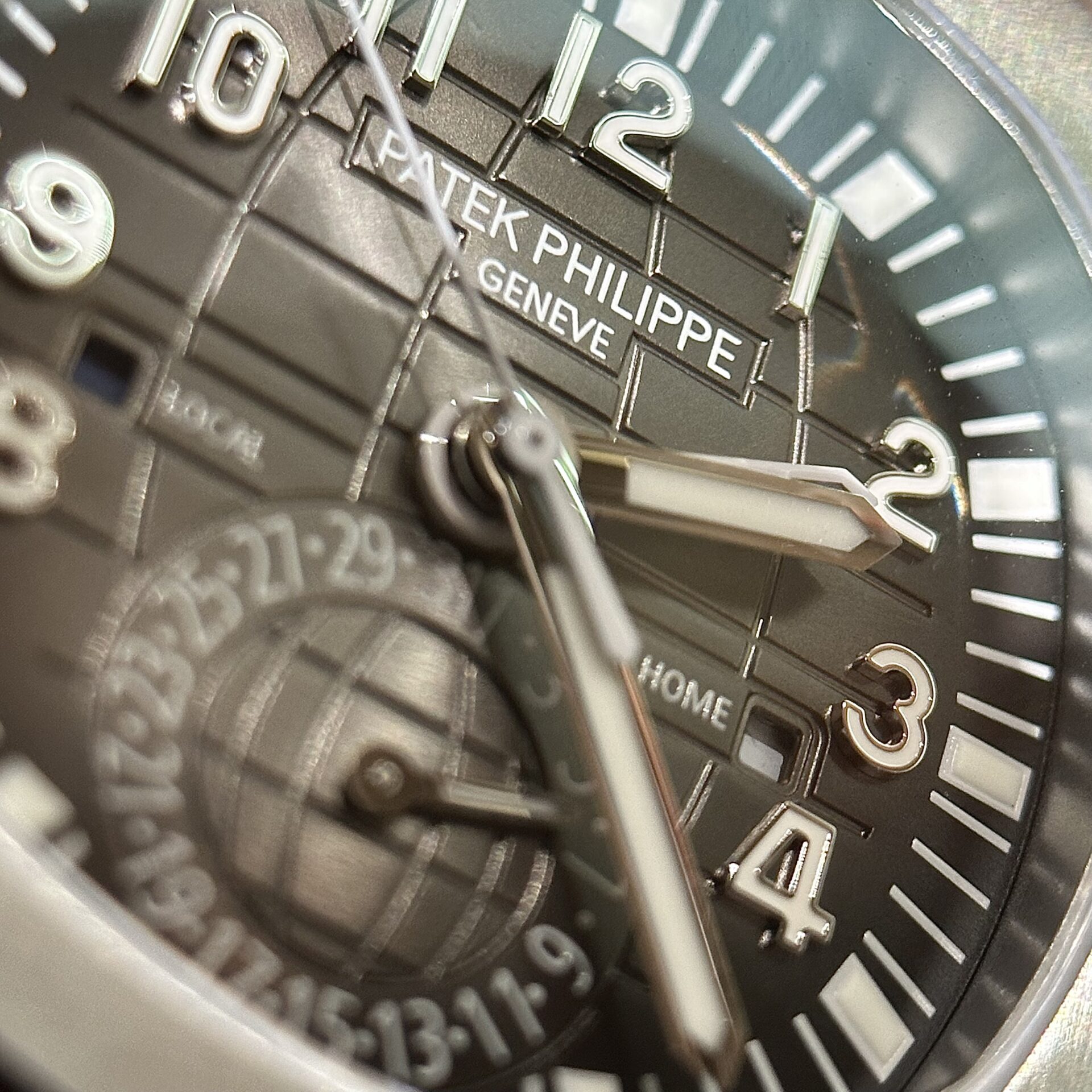 replica Patek Philippe Best Replica Watch Nautilus 5712R Brown Dial 18K Solid Gold 40mm WATCHES 5 