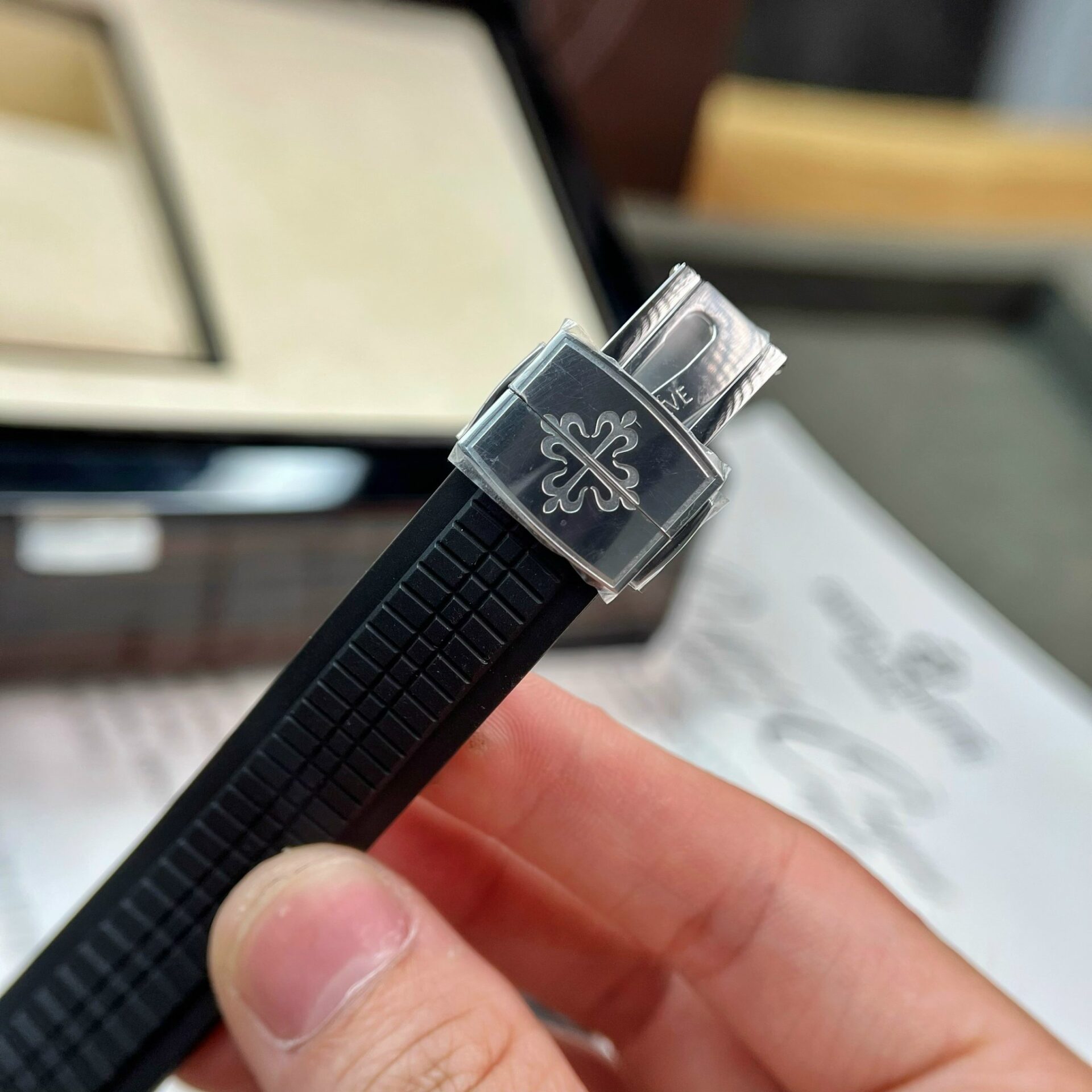replica Patek Philippe Replica Watch Aquanaut 5067 Dial Brown Custom Diamonds Moissanite 35.6mm WATCHES 5 