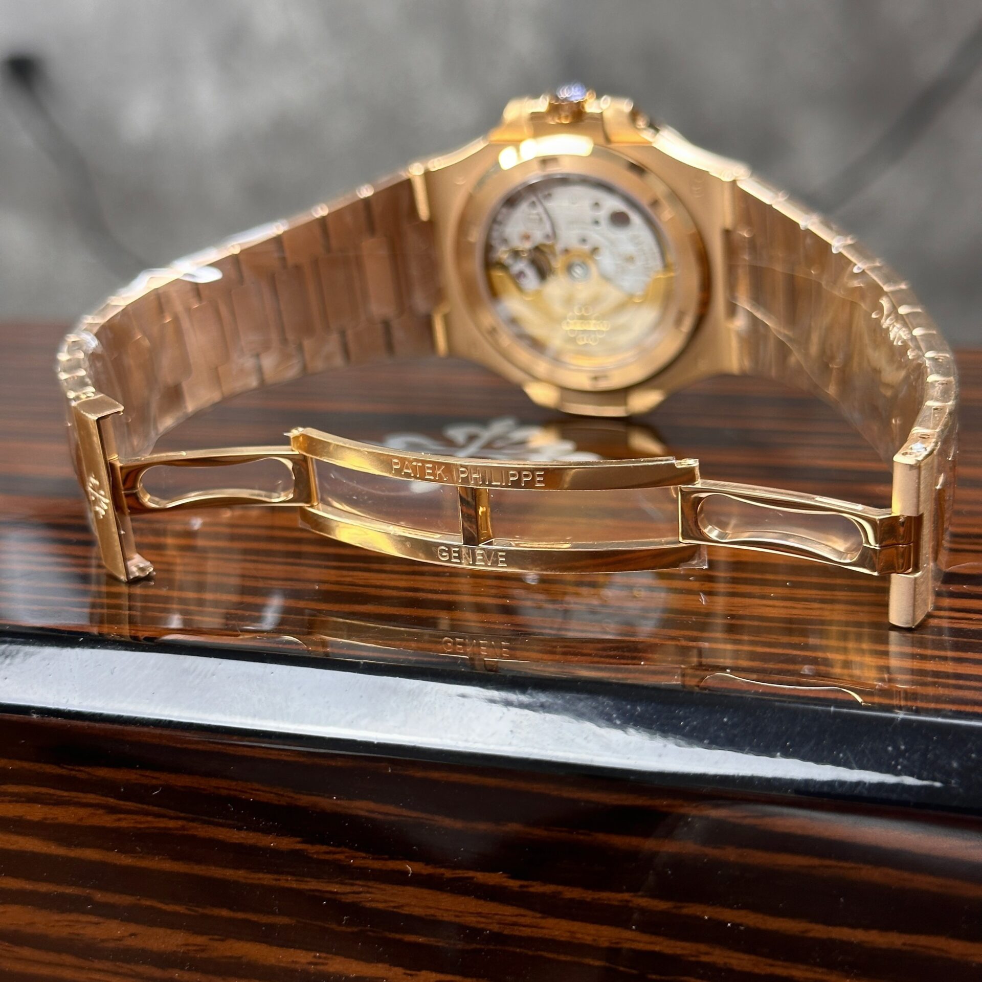replica Patek Philippe Replica Watch Calatrava 5227G Mechanical Ivory Dial 3K Factory 39mm WATCHES 5 