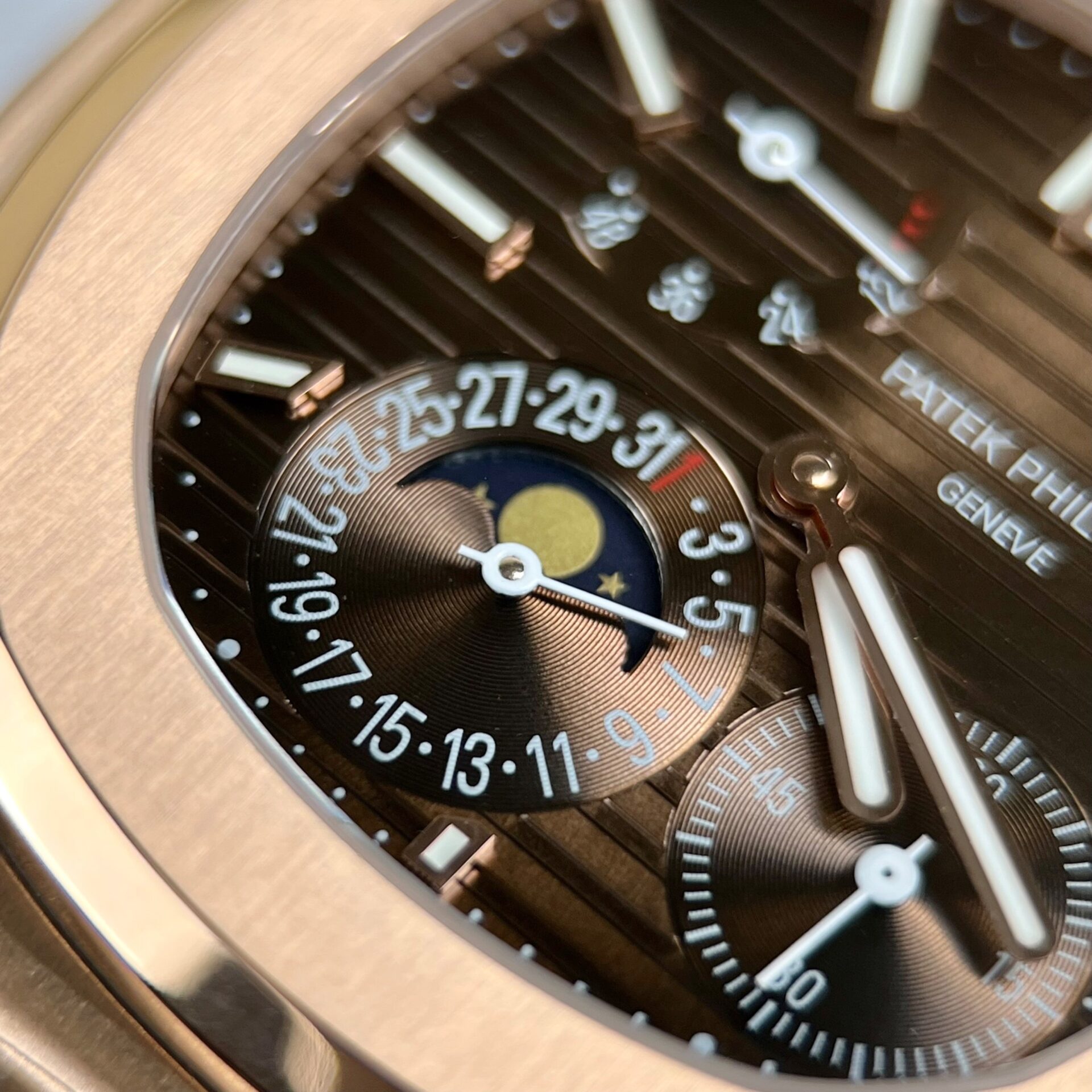replica Patek Philippe Best Replica Watch Nautilus 5712R Brown Dial 18K Solid Gold 40mm WATCHES 5 