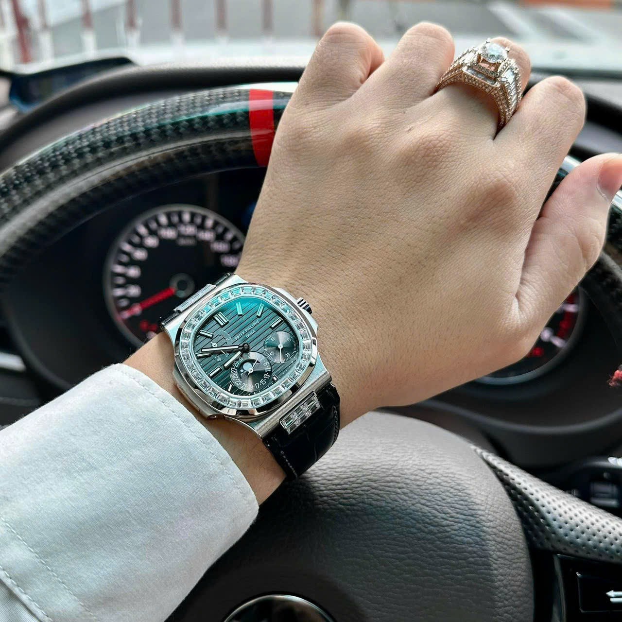 replica Patek Philippe Best Replica Watch Nautilus 5712 Custom Authentic Details 40mm WATCHES 5 