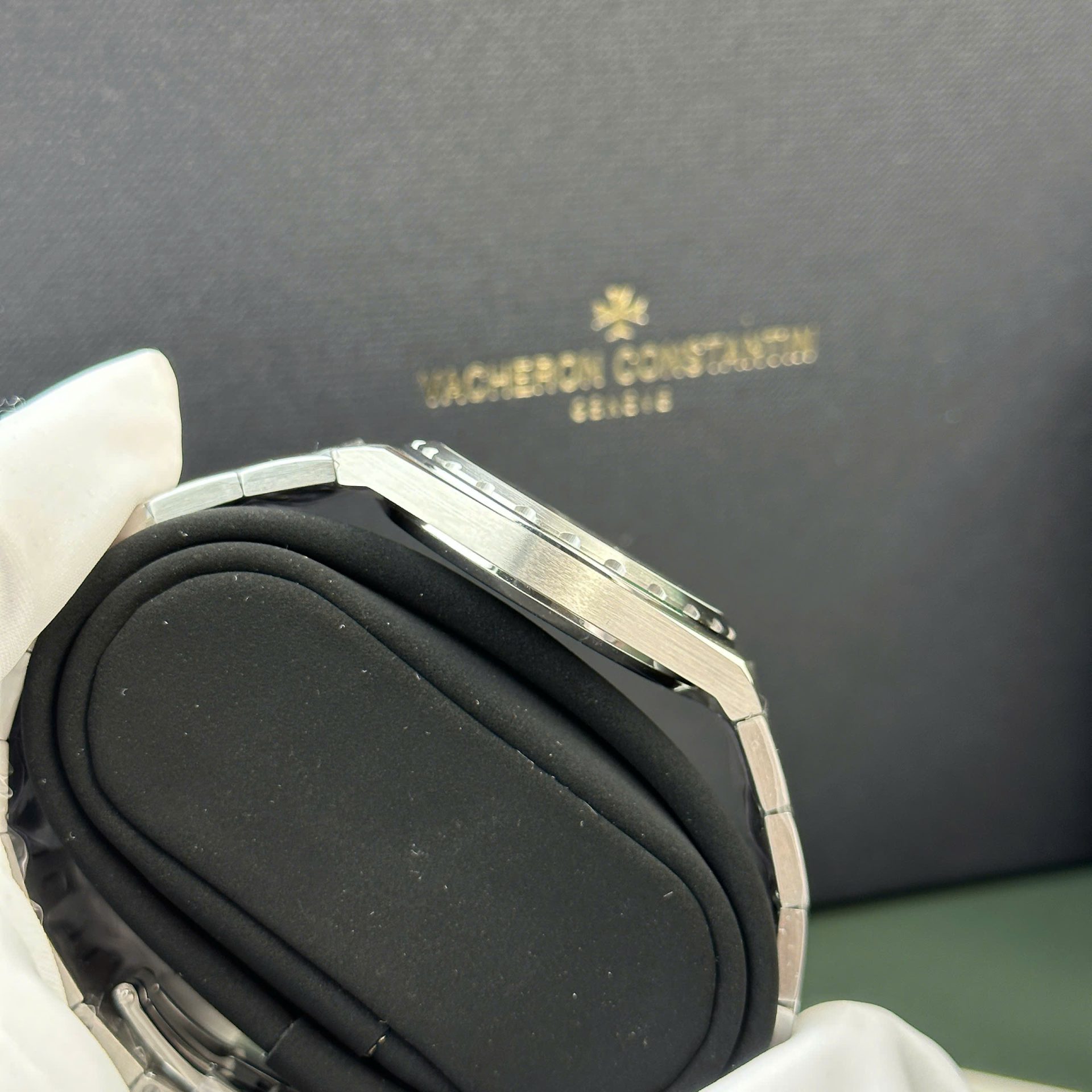 replica Vacheron Constantin Overseas Dual Time 7900V Replica Watch Black Dial PZ Factory 41mm WATCHES 5 