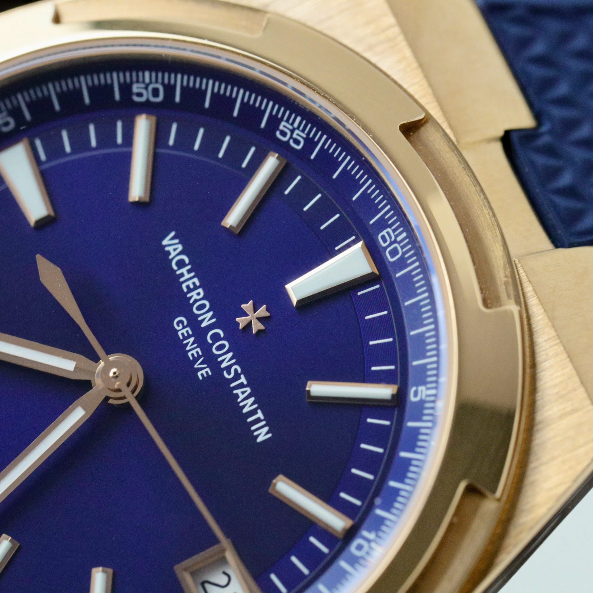 replica Vacheron Constantin Best Replica Watch Overseas 5500V Dial Blue 42.5mm WATCHES 5 