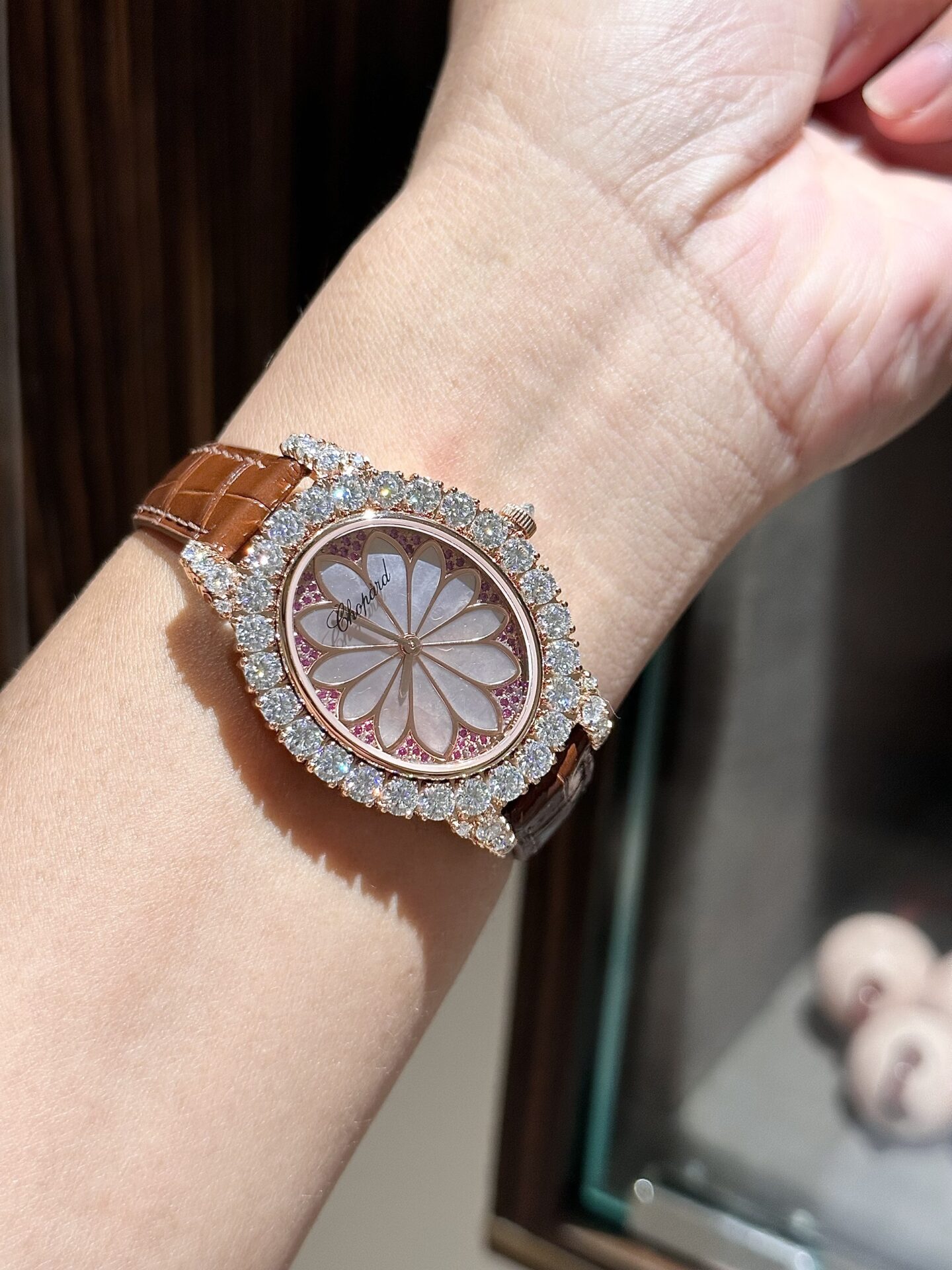 replica Chopard Mother Of Pearl Dial Replica 1:1 Watch Full Diamond Moissanite 34mm WATCHES 6 