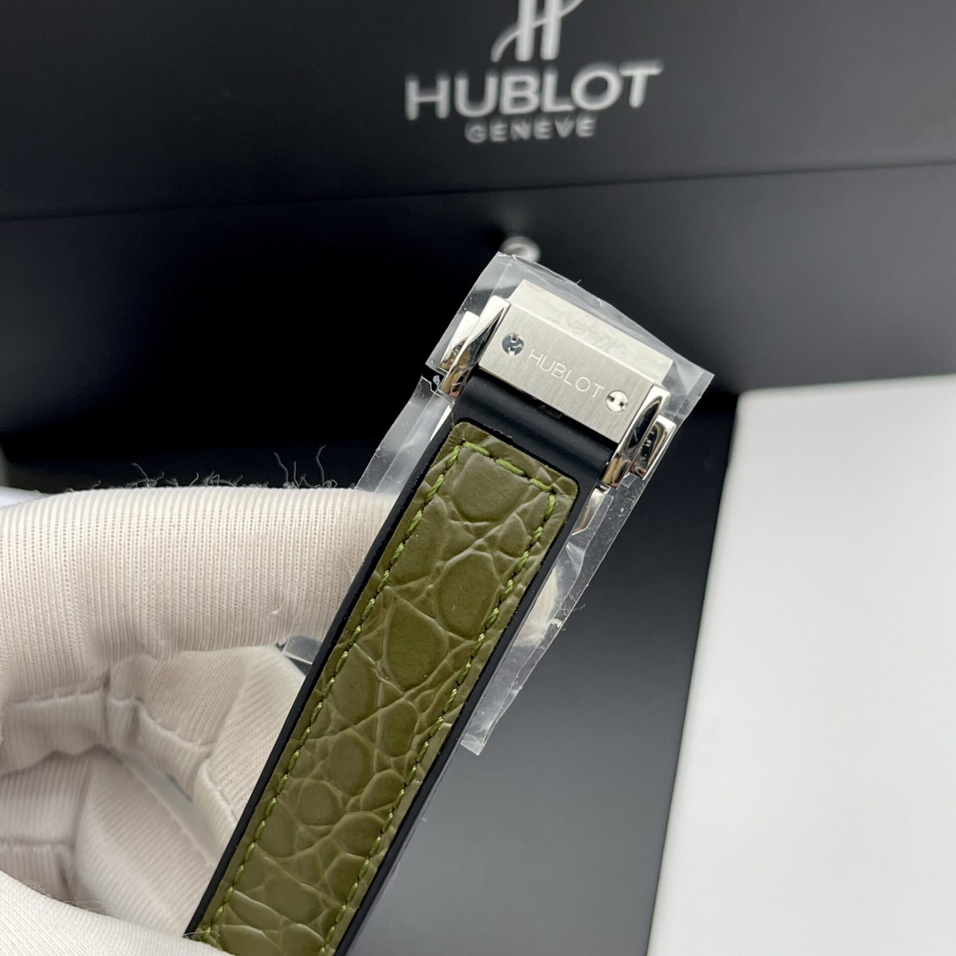 replica Hublot Fake Watch Big Bang Chronograph Blue Custom Moissanite Diamonds 44mm WATCHES 6 