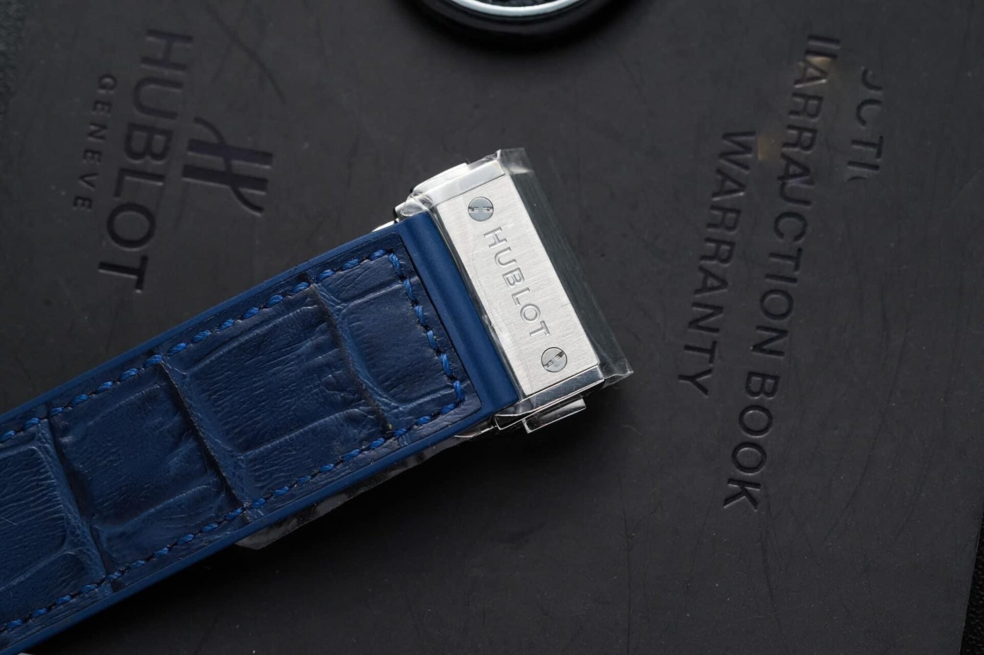 replica Hublot Best Replica Watch Classic Fusion Custom Natural Diamonds 42mm WATCHES 6 