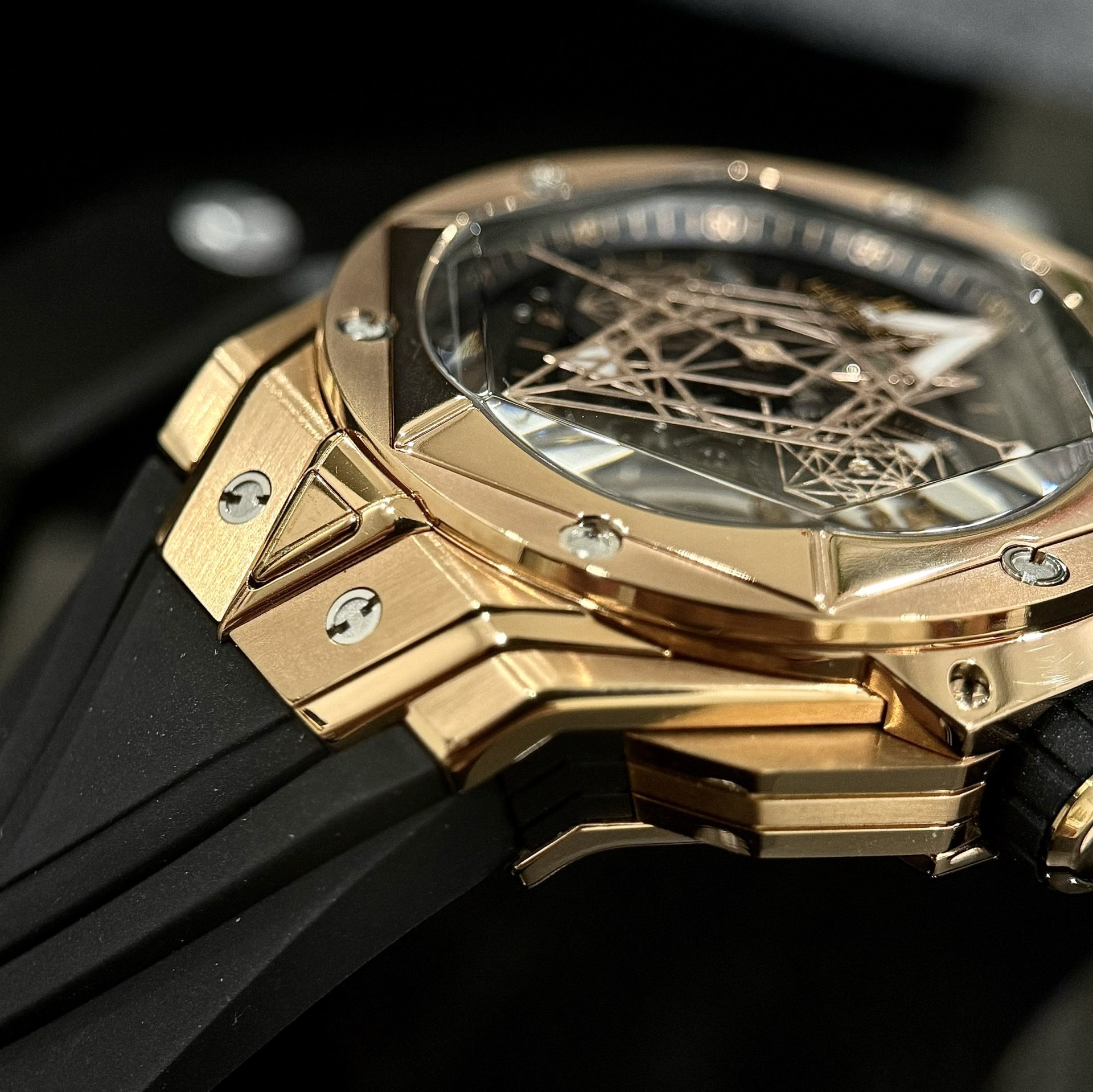 replica Hublot Best Fake Watches Classic Fusion Ceramic Demi King Gold 42mm WATCHES 6 