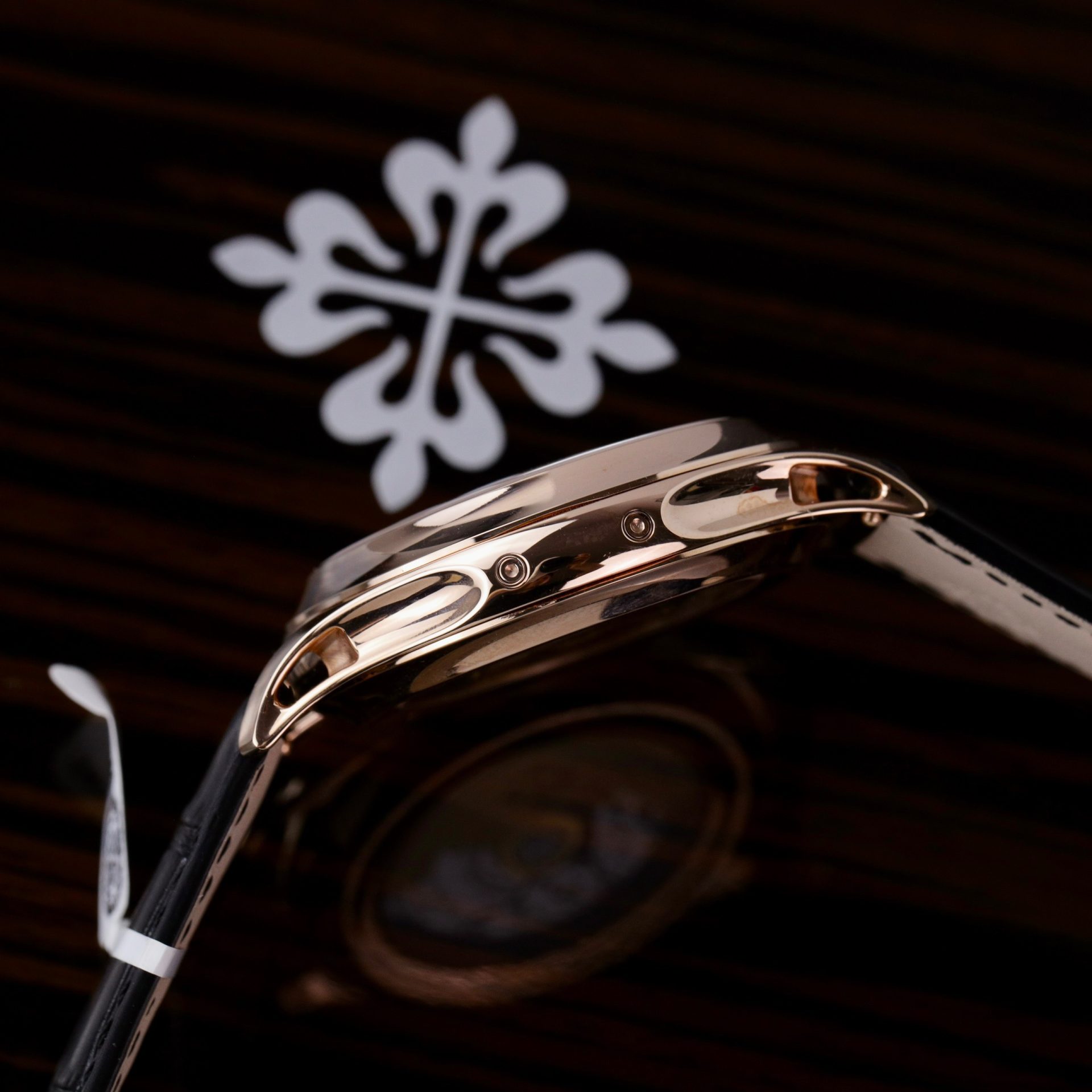 replica Patek Philippe Replica Watch Nautilus 7010 Rose Gold Womens 32mm WATCHES 6 
