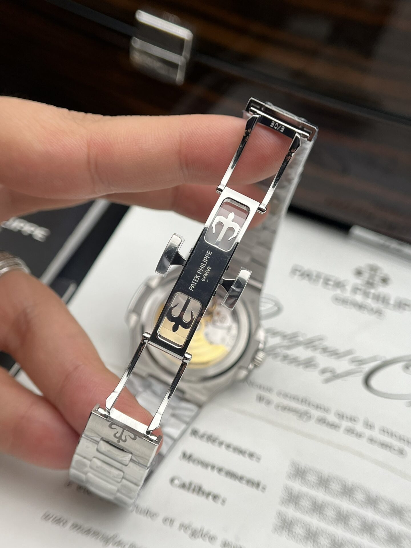 replica Patek Philippe Replica Watch Aquanaut 5067 Gray Dial Rubber Strap 35.6mm WATCHES 6 