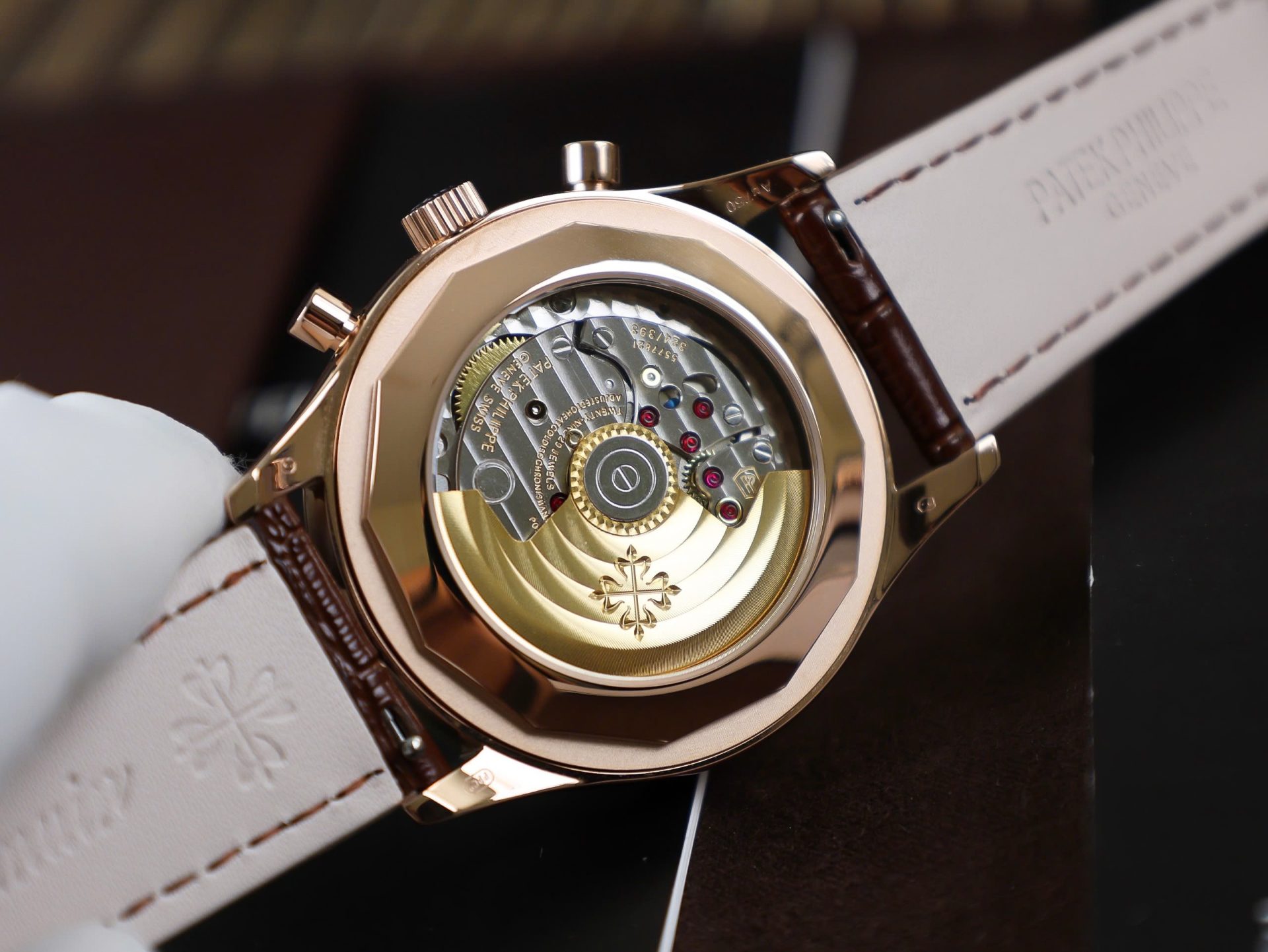 replica Patek Philippe Best Replica Watch Nautilus 5712 Custom Authentic Details 40mm WATCHES 6 