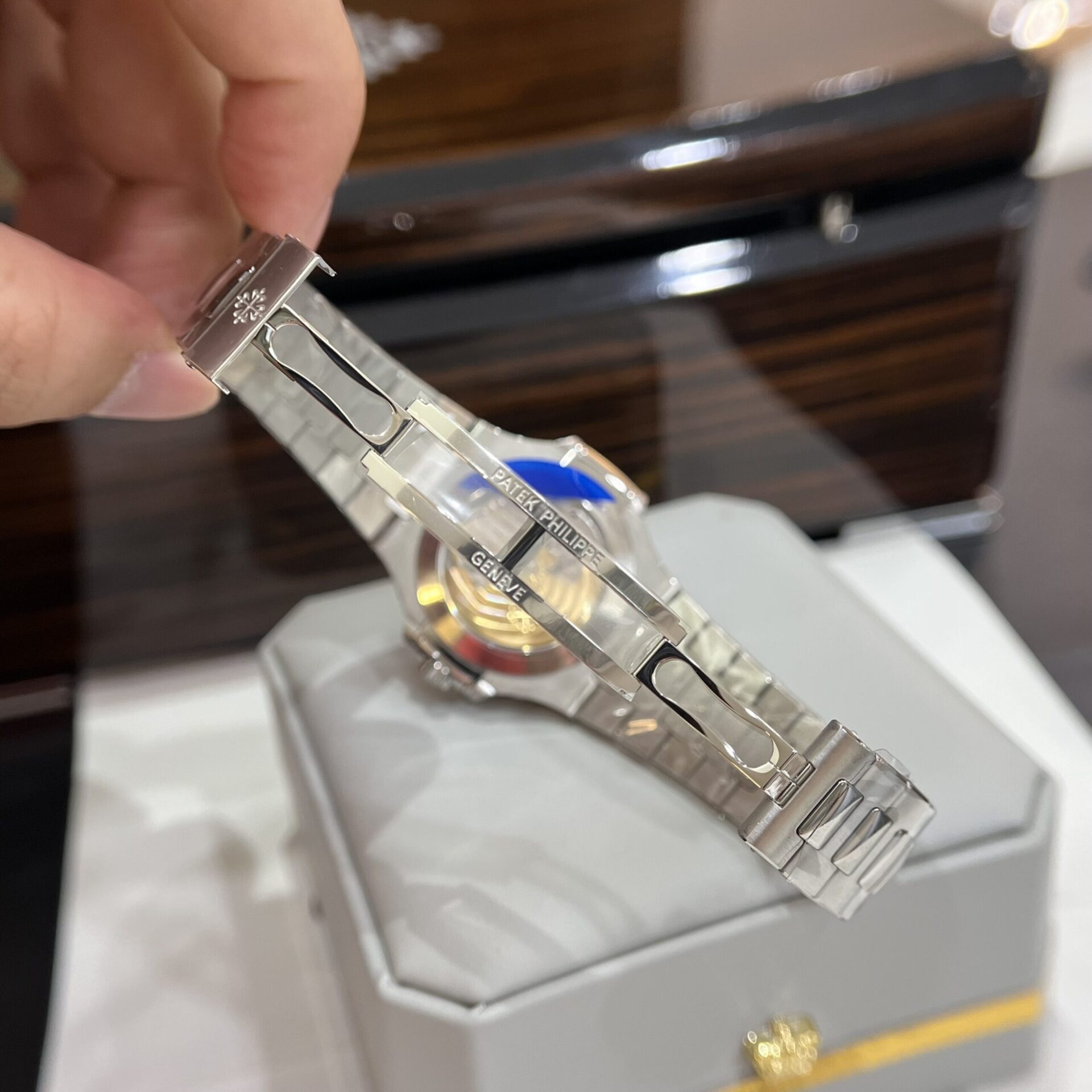 replica Patek Philippe Best Replica Watch Nautilus 5719 Custom Full Moissanite Diamonds 40mm WATCHES 6 