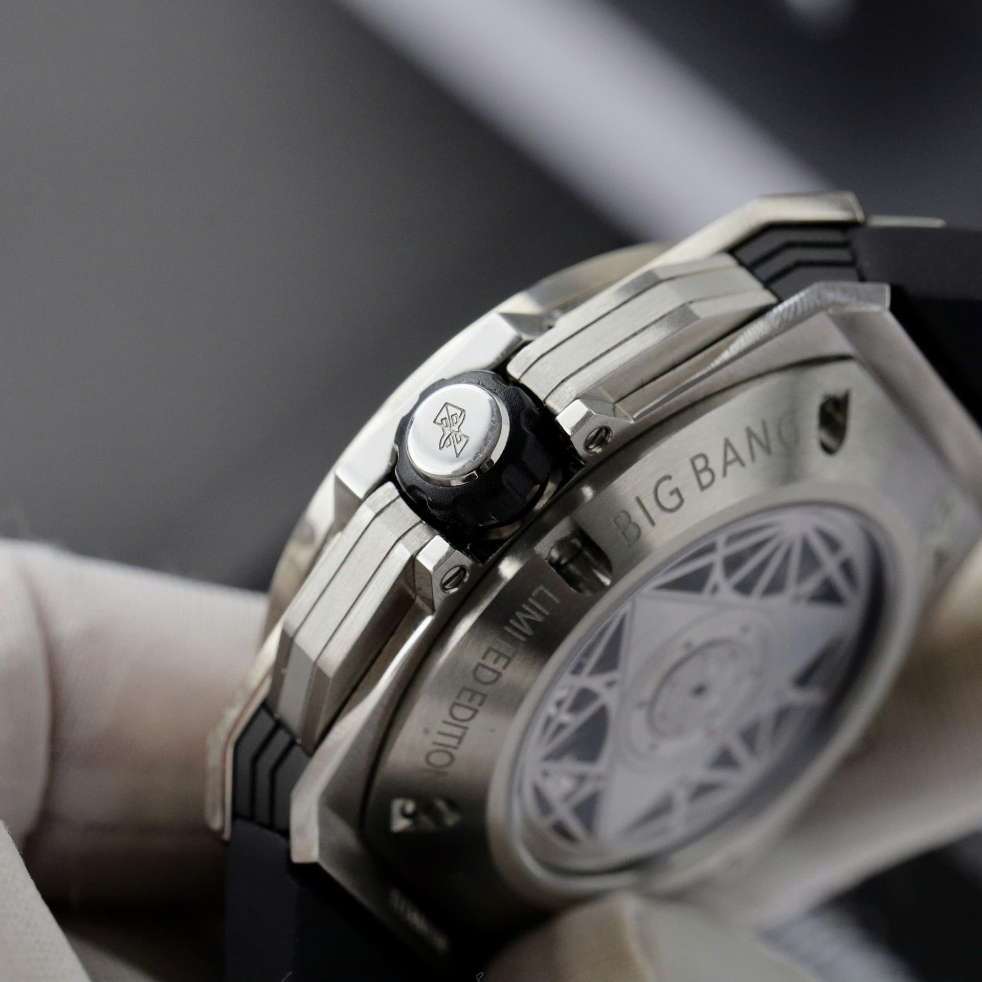 replica Hublot Fake Watch Big Bang One Click Dial Blue Custom Diamonds Moissanite 39mm WATCHES 7 