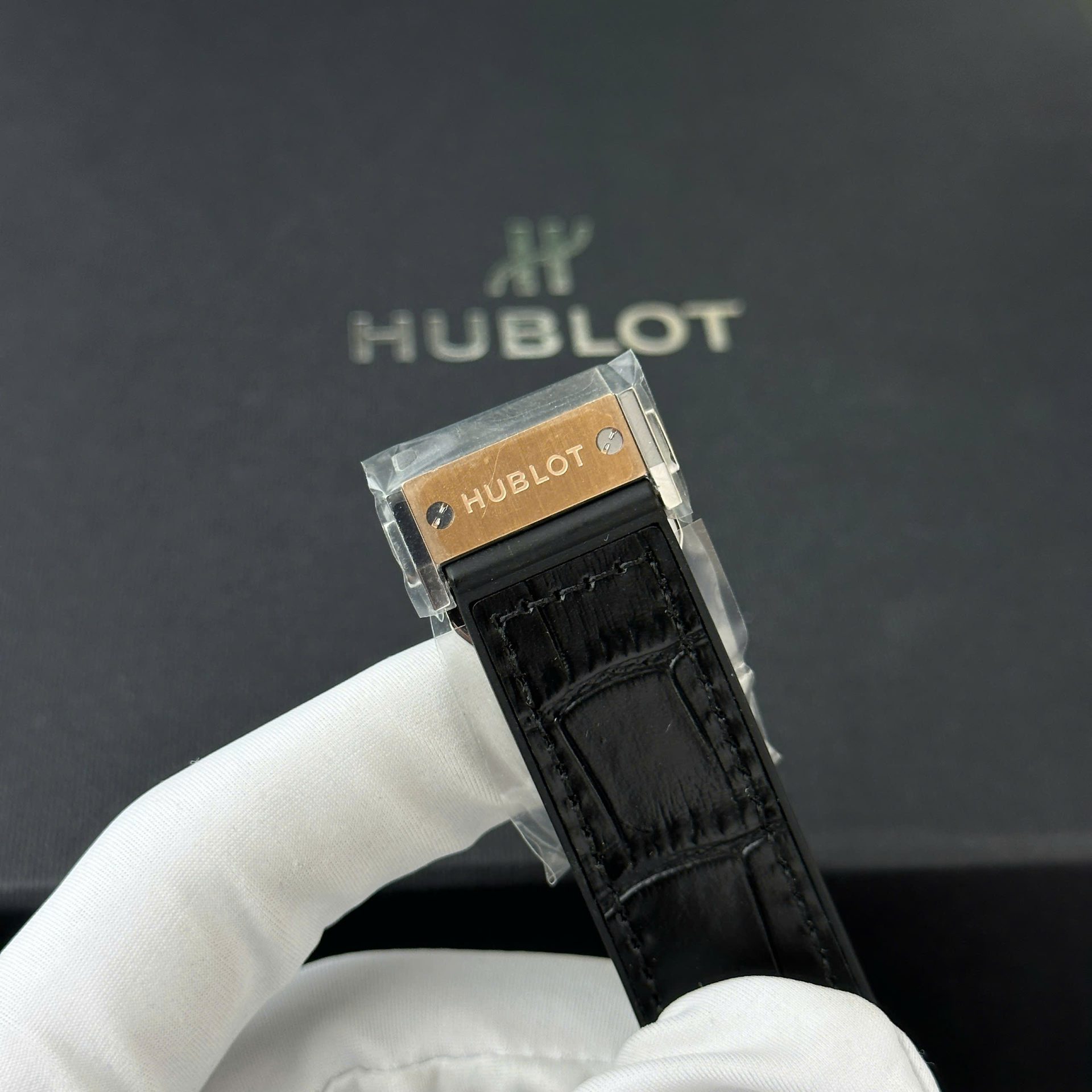 replica Hublot Replica Watch Spirit Of Big Bang King Gold Dial Blue 42mm WATCHES 7 