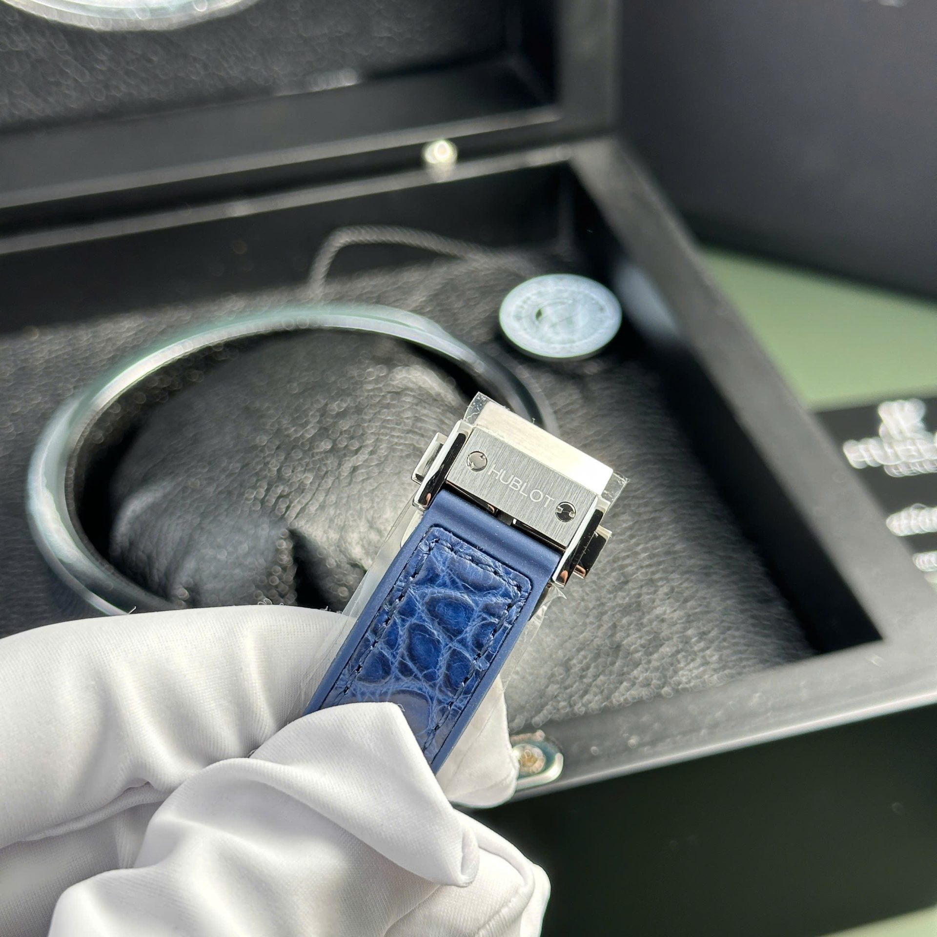 replica Hublot Replica Watches Square Bang Unico Ceramic White BBF Factory 42mm WATCHES 7 