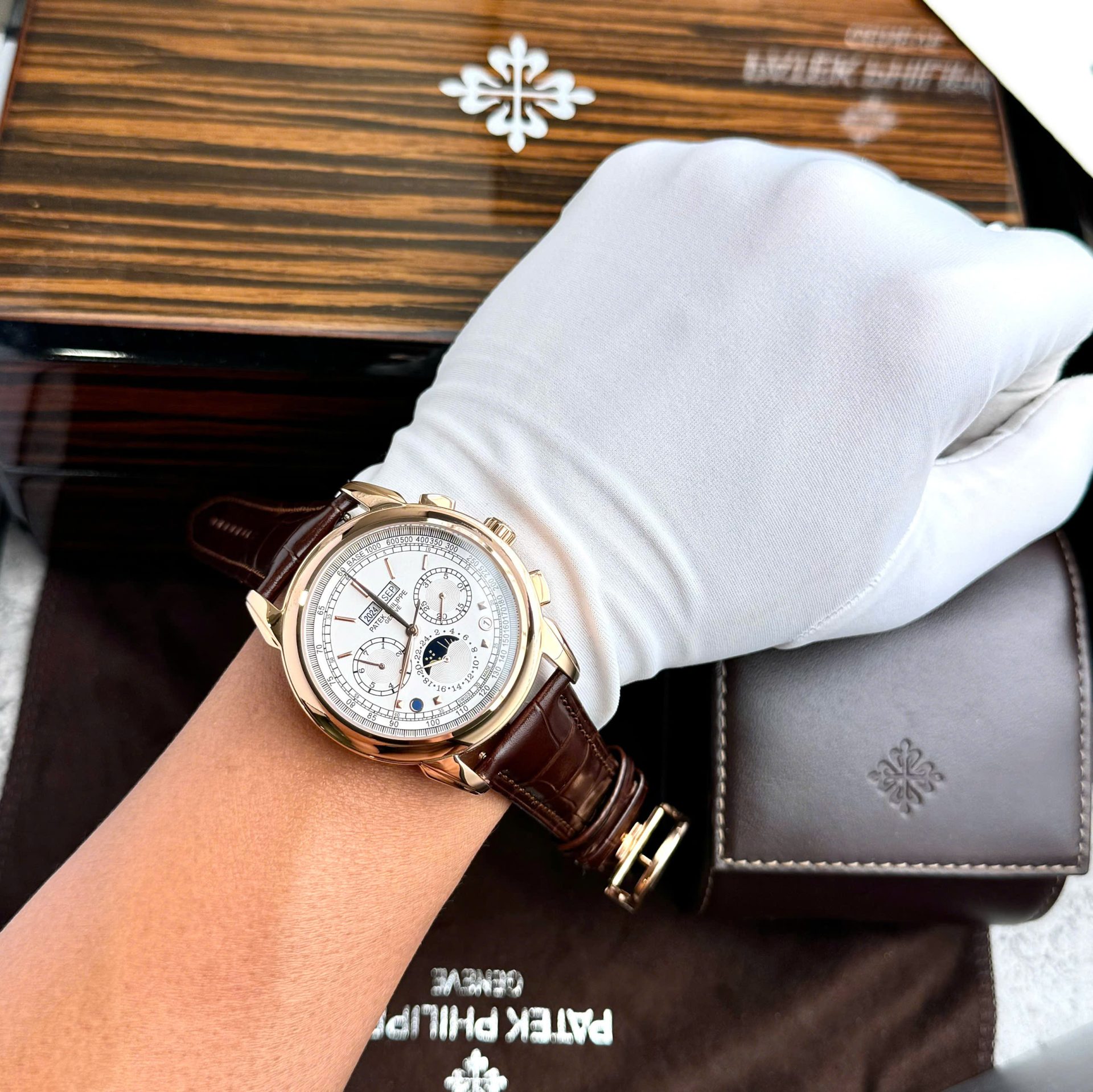 replica Patek Philippe Best Replica Watch Nautilus 5719 Gold Wrapped & Moissanite Diamonds Custom 40mm WATCHES 7 