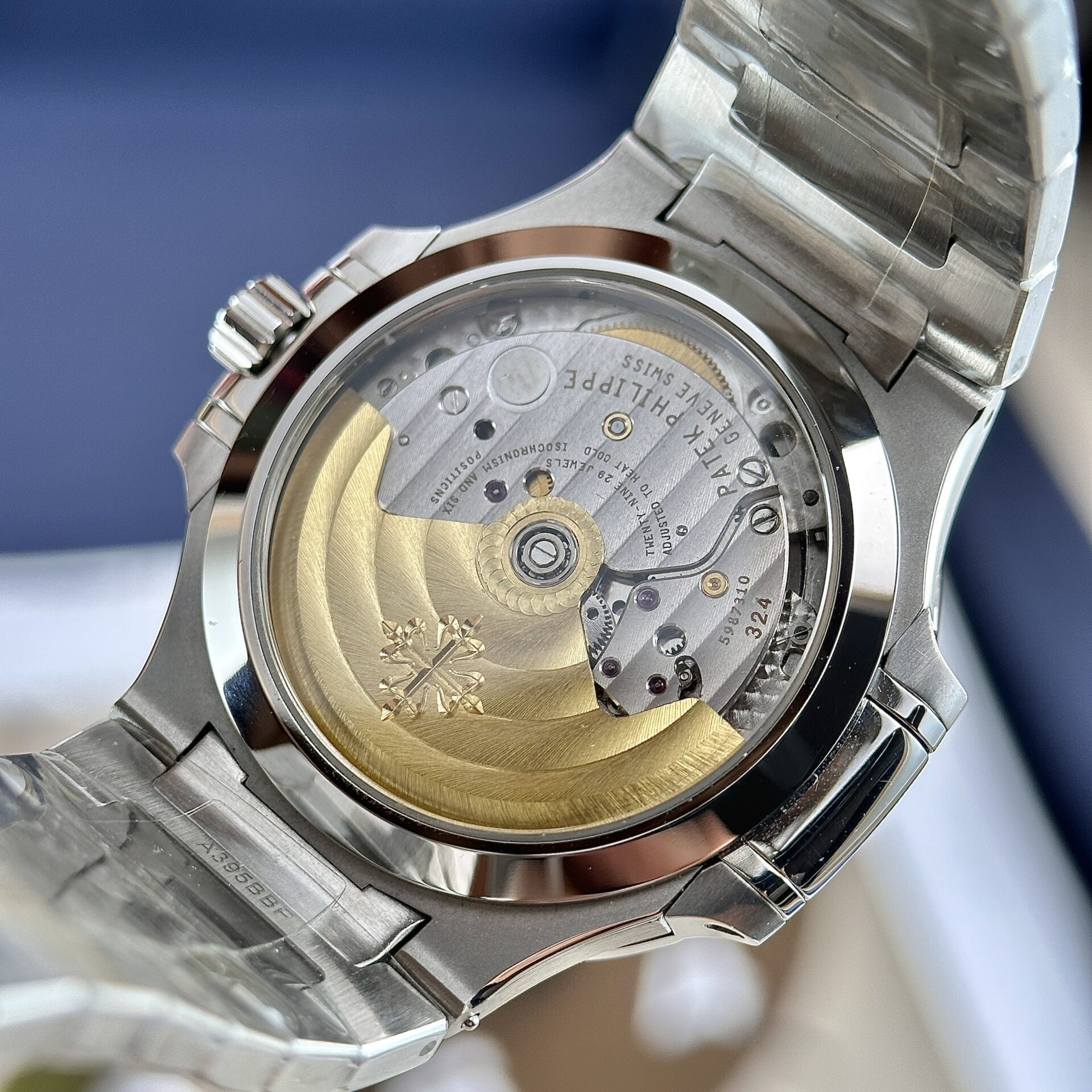 replica Patek Philippe Clone Watch Nautilus 7010 Womens White Dial 32mm WATCHES 7 