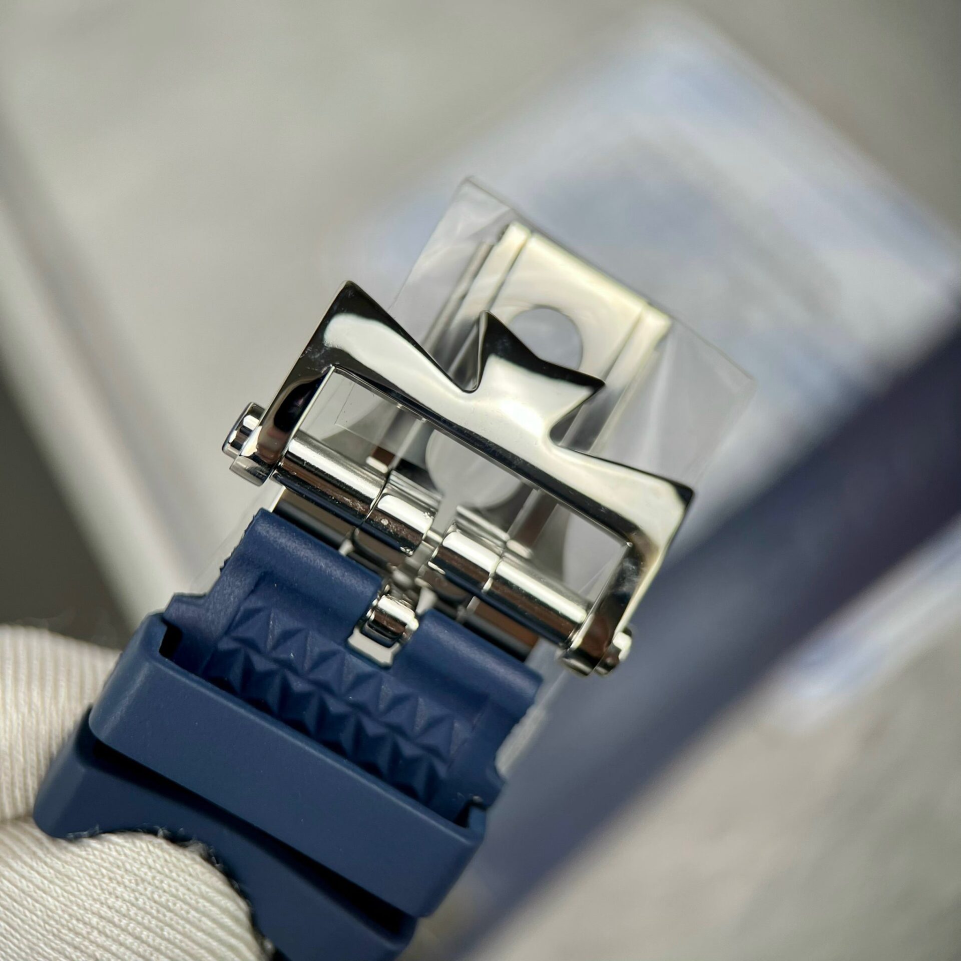 replica Vacheron Constantin Overseas 6000V Tourbillon Replica Watch Blue Dial 42.5mm WATCHES 7 