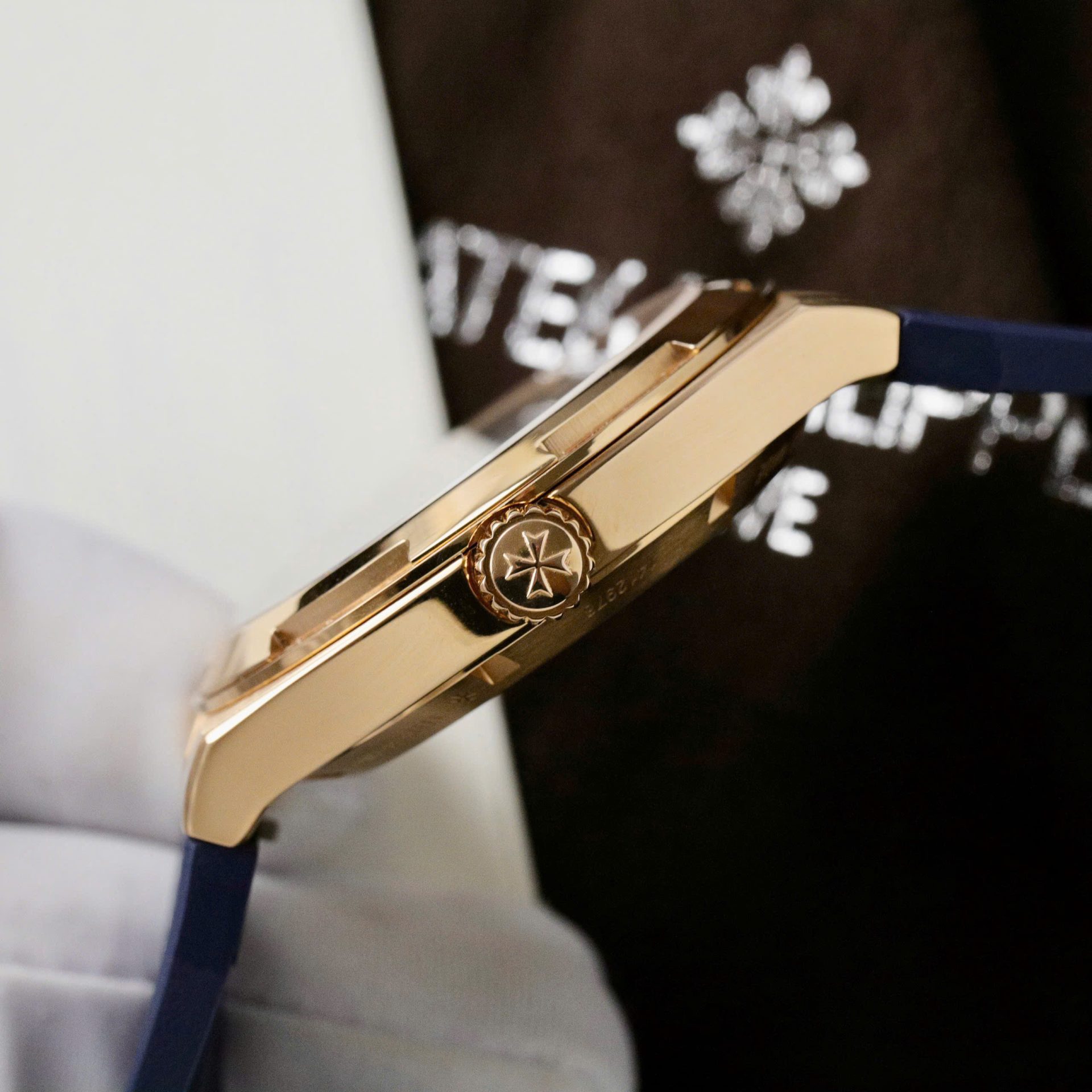 replica Vacheron Constantin Best Replica Watch Overseas 5500V Dial Blue 42.5mm WATCHES 7 