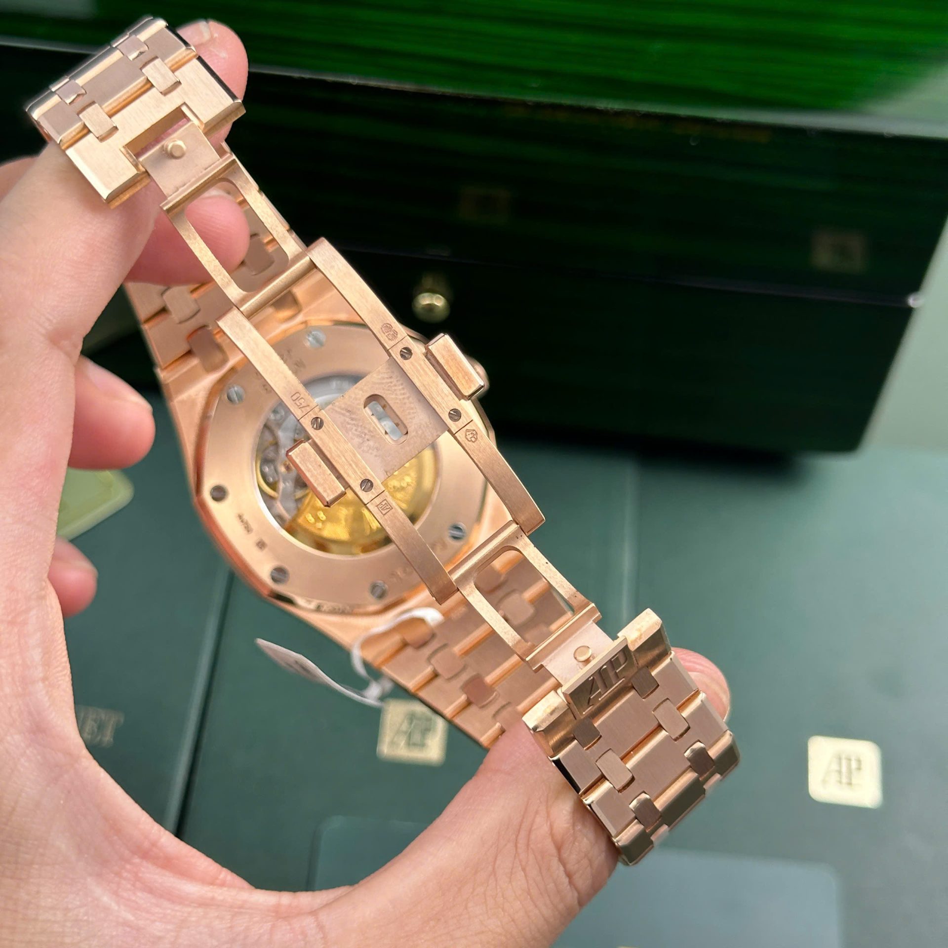 replica Audemars Piguet Fake Watch Royal Oak 15450 White Gold IP Factory 37mm WATCHES 8 