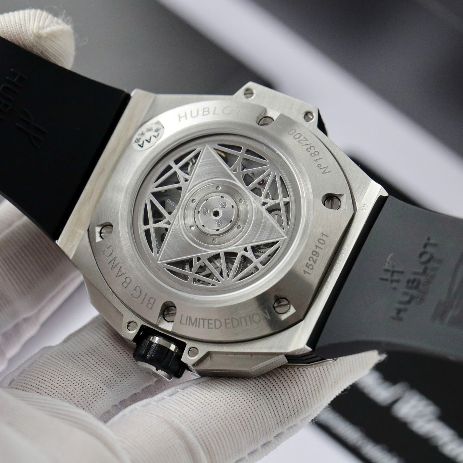 replica Hublot Fake Watch Big Bang One Click Dial Blue Custom Diamonds Moissanite 39mm WATCHES 8 