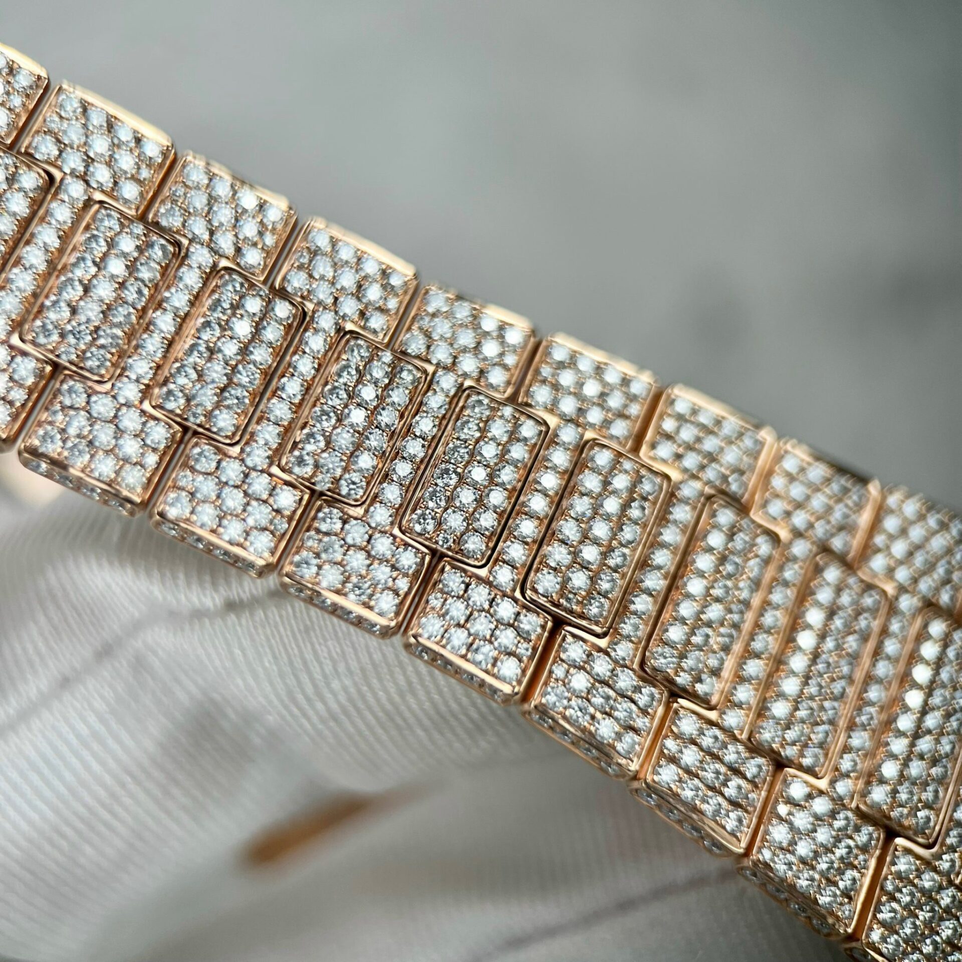 replica Patek Philippe Best Replica Watch Nautilus 5719 Custom CVD Diamond And White Gold 40mm WATCHES 8 