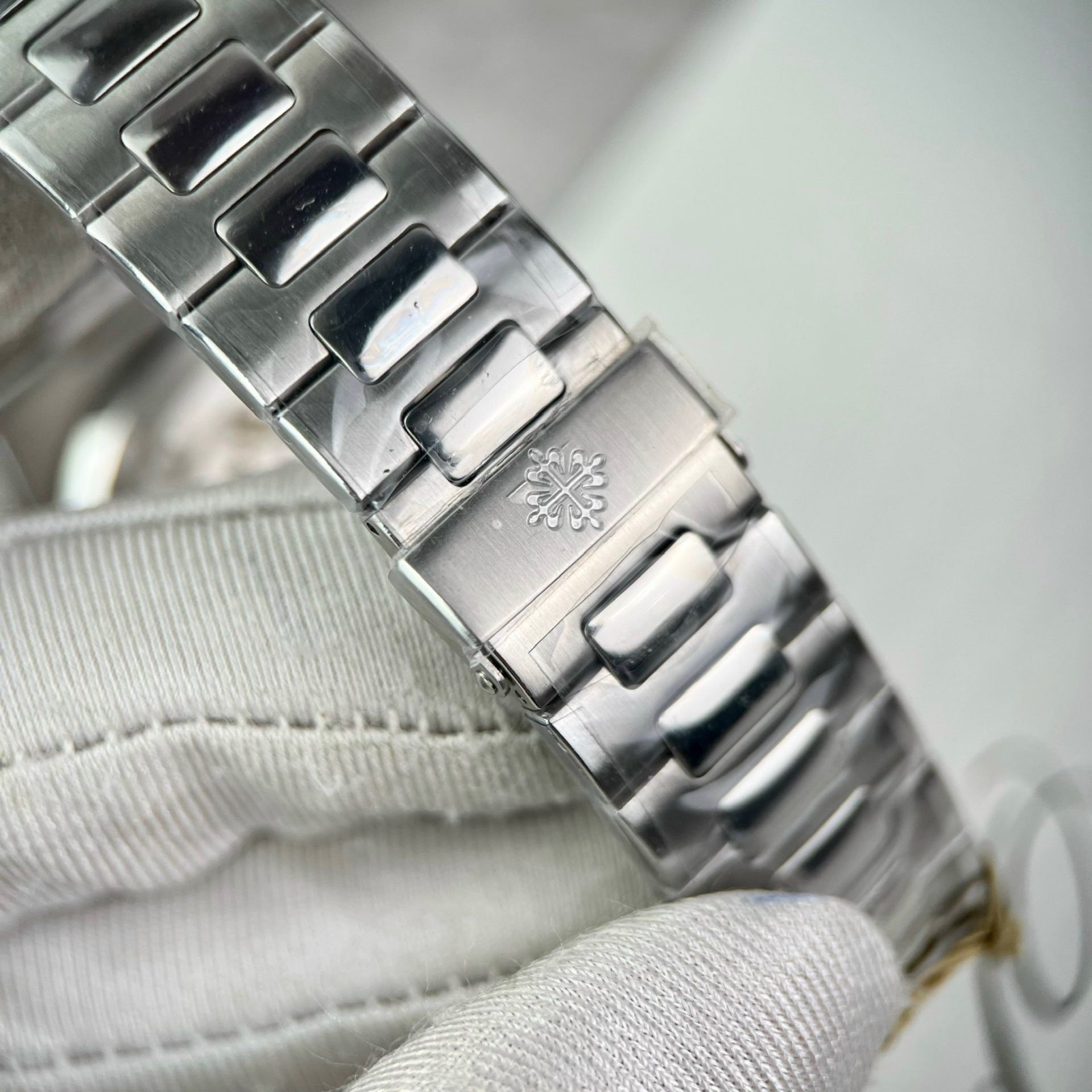 replica Patek Philippe Replica Watches Nautilus 7010 Womens Black Dial 32mm WATCHES 8 