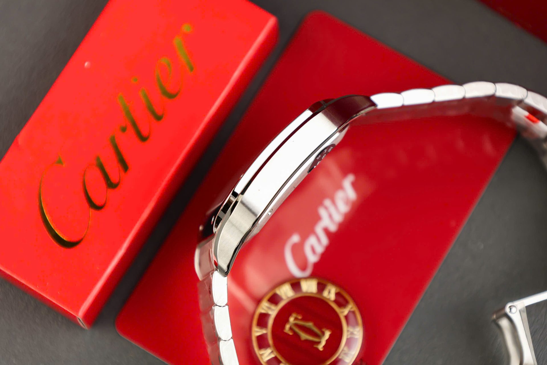 replica Cartier Replica Watches Santos Black Dial Roman Numeral Pile BV Factory 39.8mm WATCHES 9 