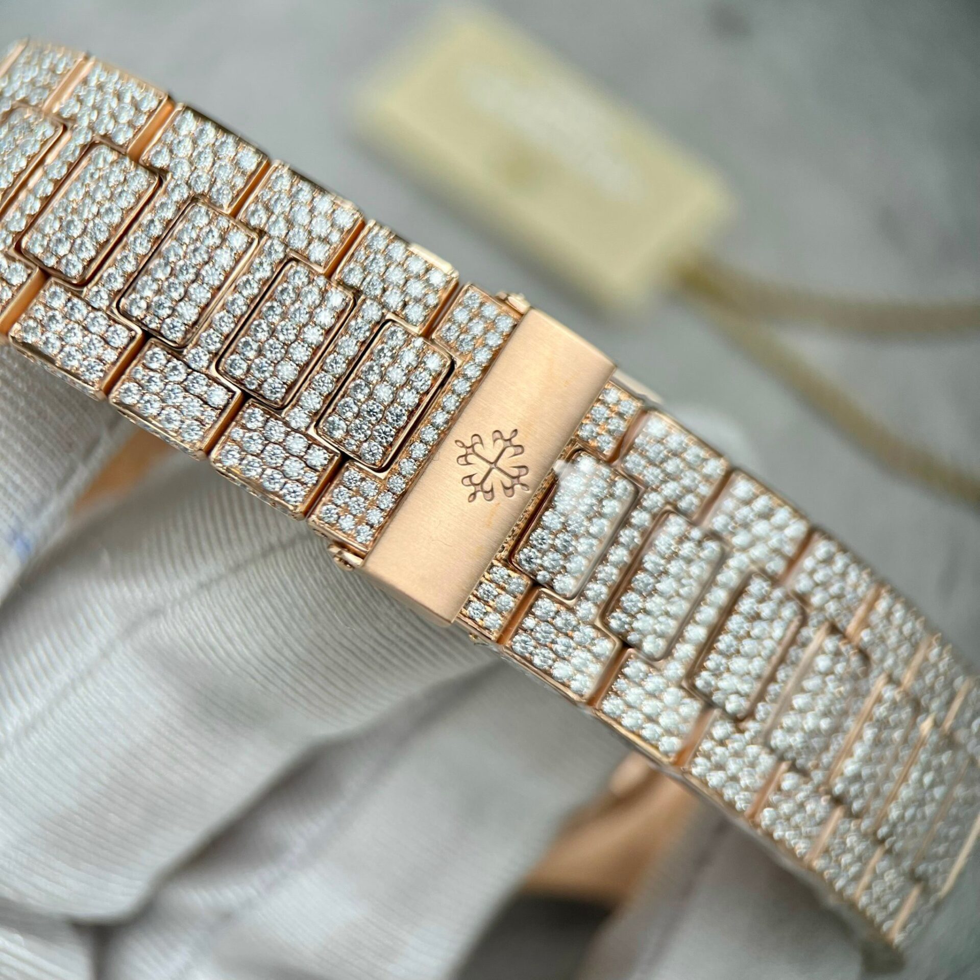 replica Patek Philippe Best Replica Watch Nautilus 5719 Custom CVD Diamond And White Gold 40mm WATCHES 9 