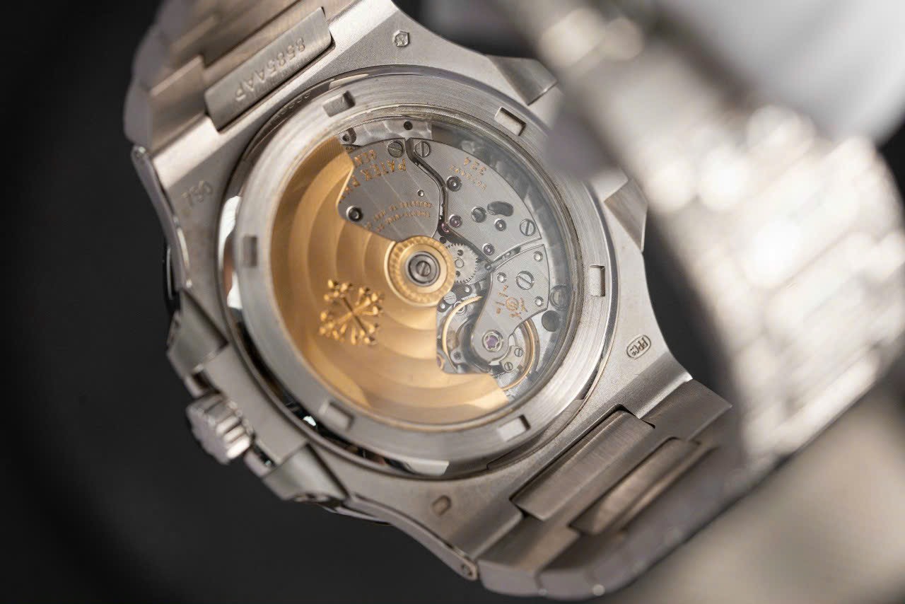 replica Patek Philippe Replica Watch Nautilus 5724R Gold Wrapped GR Factory 40mm WATCHES 9 