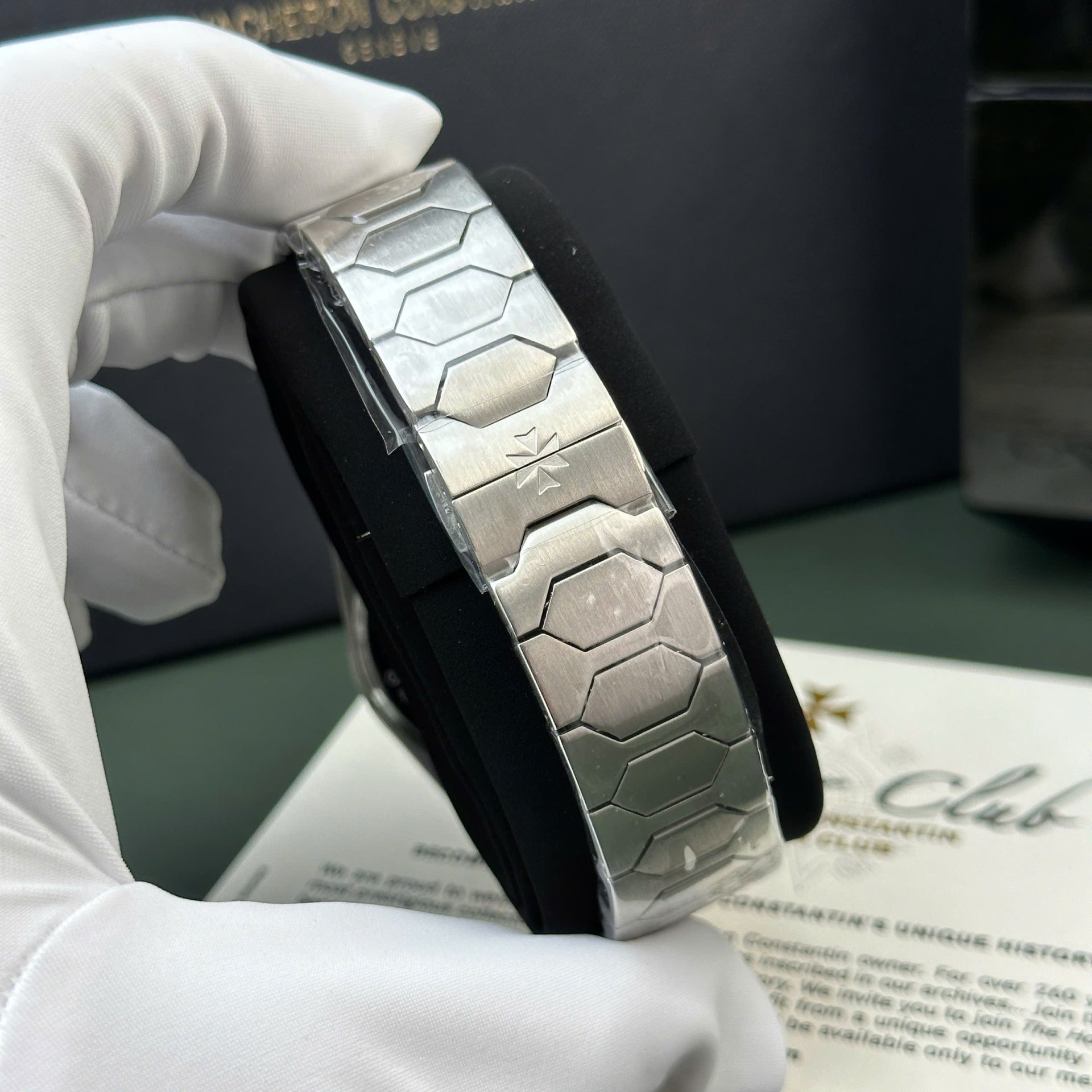 replica Vacheron Constantin Overseas Dual Time 7900V Replica Watch Black Dial PZ Factory 41mm WATCHES 9 
